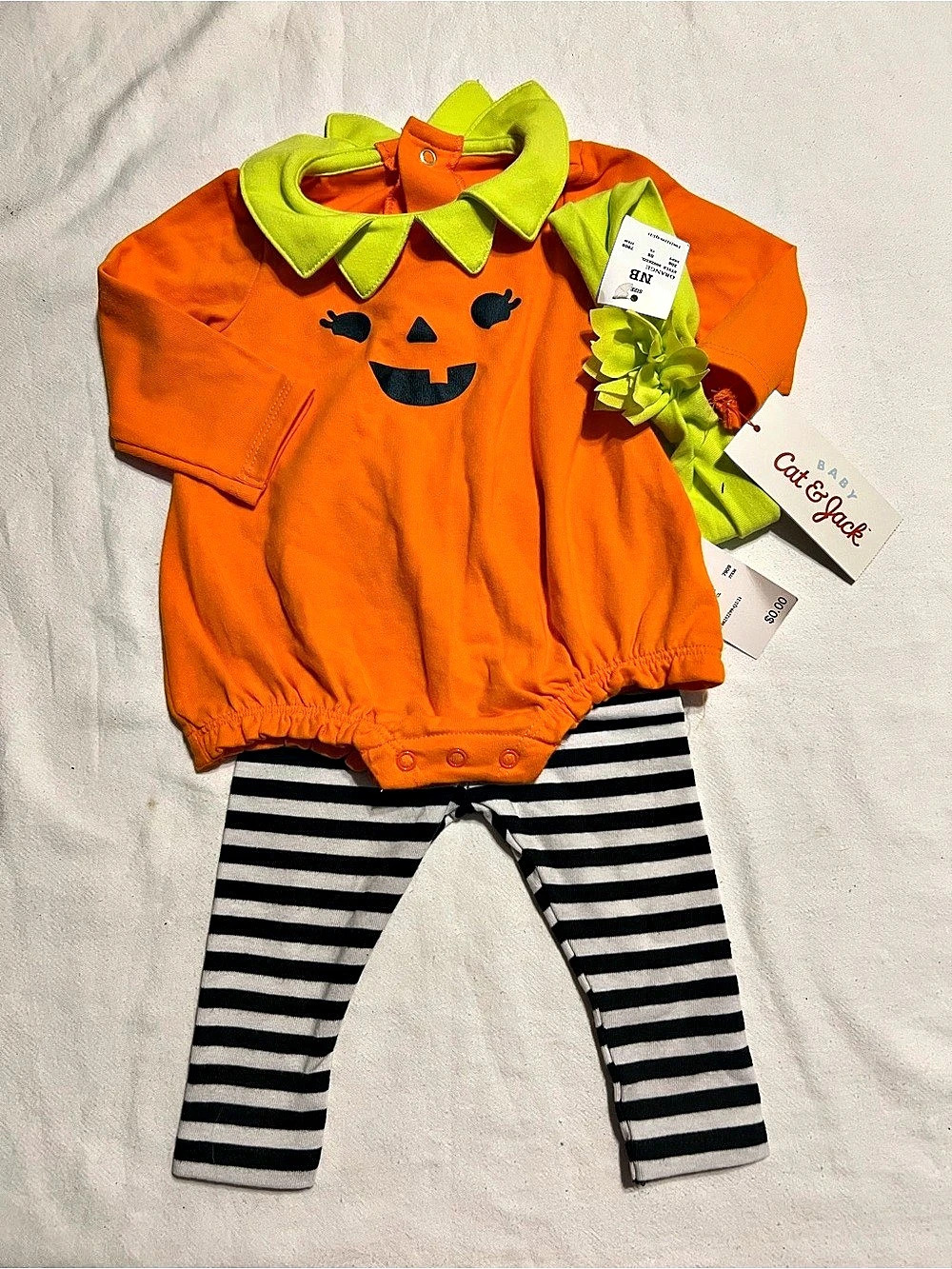 Cat & Jack Baby Newborn Pumpkin Halloween Set NWT